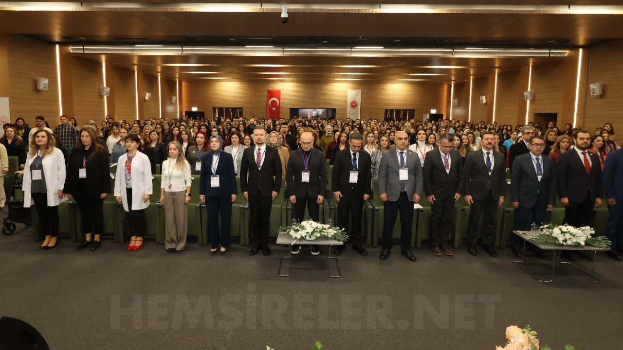 İzmir Psikiyatri Hemşireliği Sempozyumu: Adli Psikiyatri Hemşireliğinin Geleceğine Güçlü Bir Vizyon Sundu