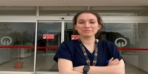 Görev Yaptığı Hastanede Tedavi Gören Asistan Doktor Özlem Çeküç Hayatını Kaybetti