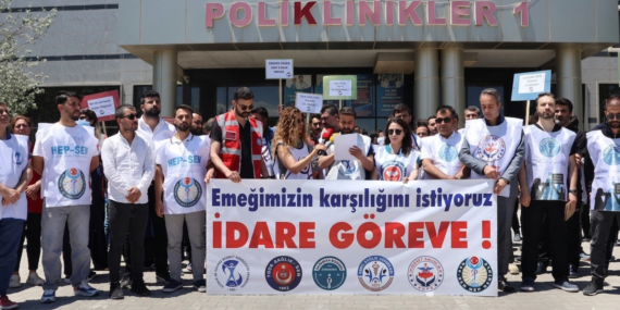 Van YYÜ Tıp Merkezi’nde Sağlık Çalışanlarından “Sözünüzü Tutun” Çağrısı