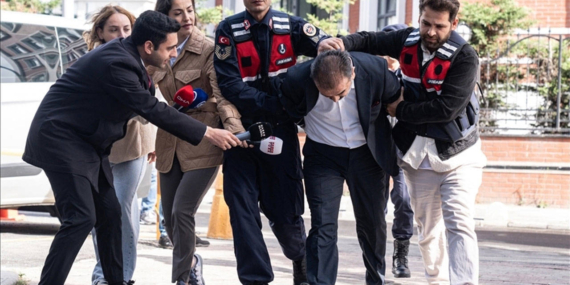 Yenidoğan çetesi davasında iki doktor tahliye edildi
